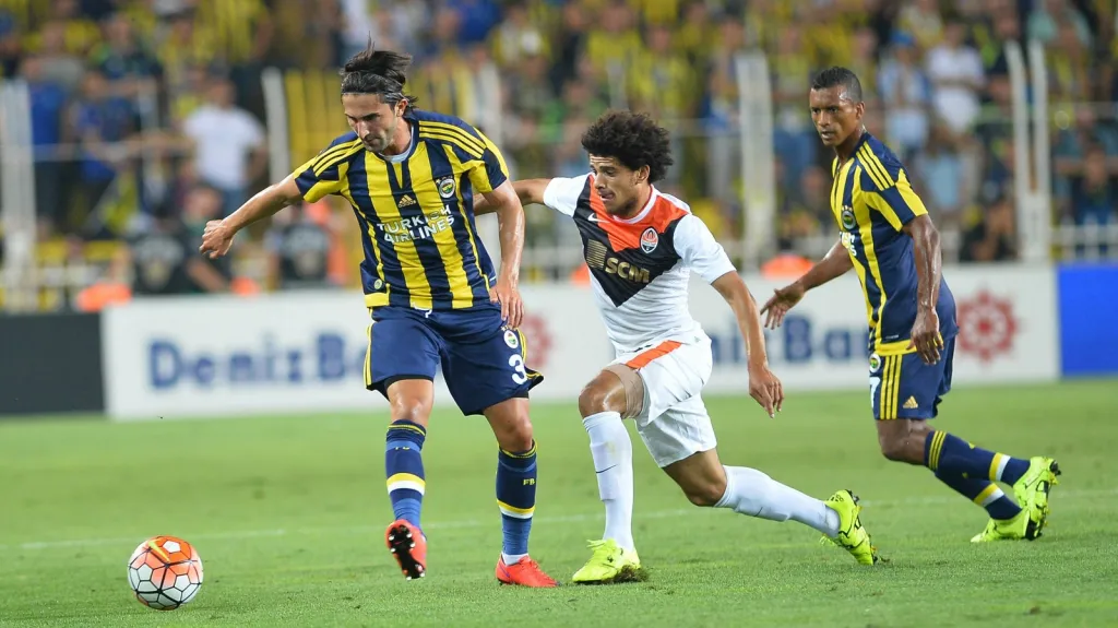 Utkání Fenerbahce Istanbul - Šachtar Doněck