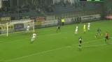 Gól v utkání České Budějovice - Hradec Králové: Ledecký - 2:1 (32. min.)