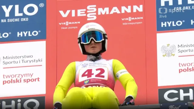 Skok Kláry Ulrichové na velkém můstku ve Visle