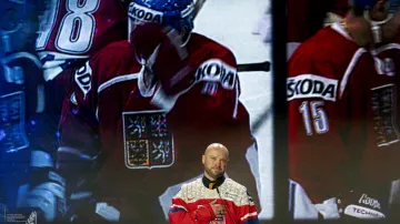 Do síně slávy IIHF byl uveden David Výborný