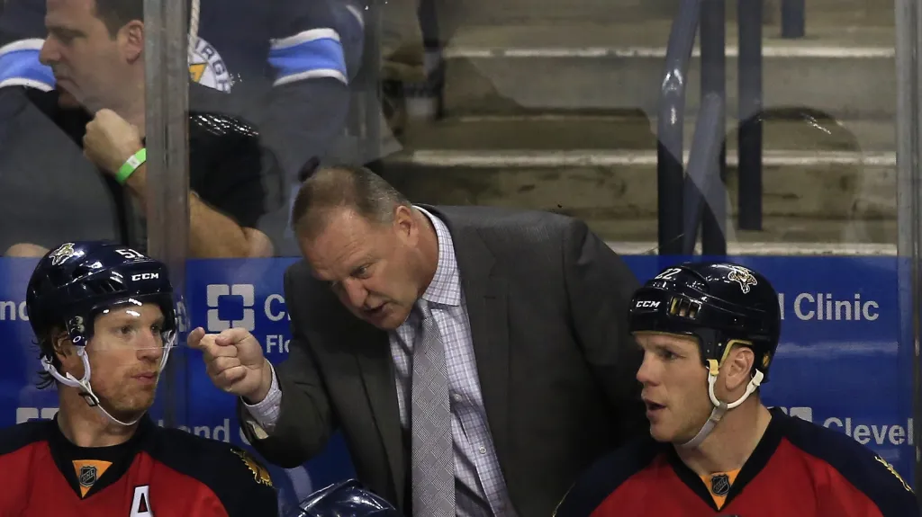 Gerard Gallant na lavičce Floridy