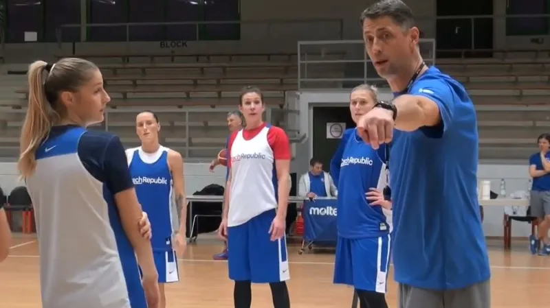 Češky čeká duel s Německem, trenér Svitek věří zkušeným hráčkám