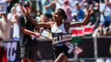 Světový rekord Faith Kipyegonové na 1500 metrů v Eugene