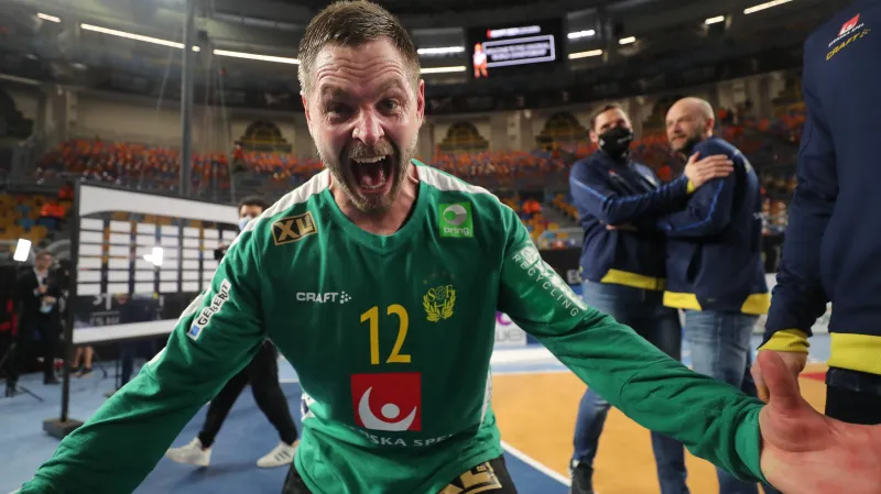 Palicka gymnastickými zákroky deptal Francii