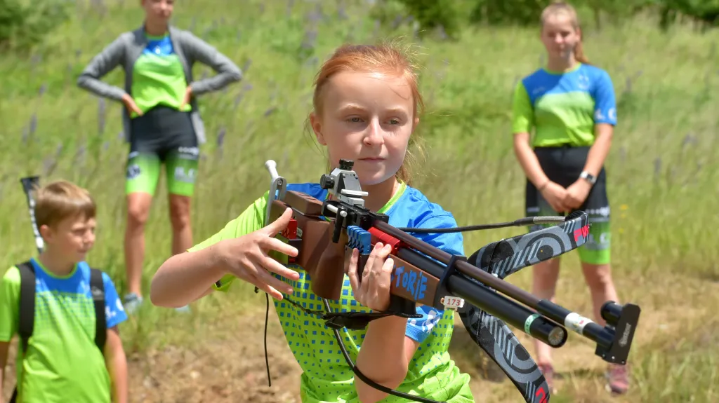 Mladí biatlonisté v novém areálu u Lomnice