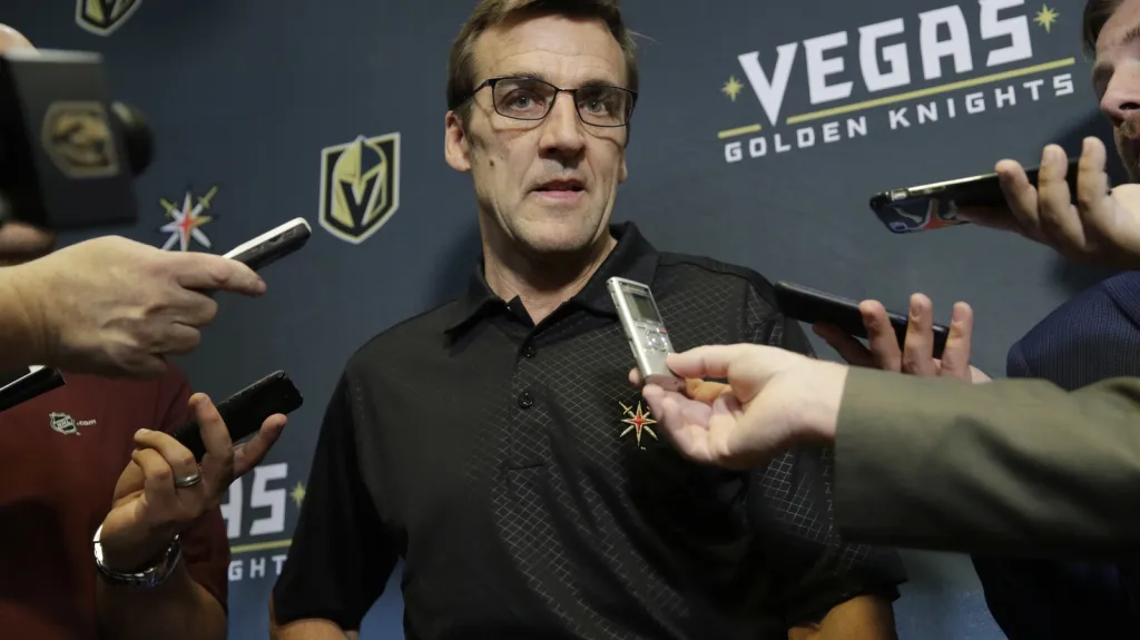 Generální manažer Vegas Golden Knights George McPhee