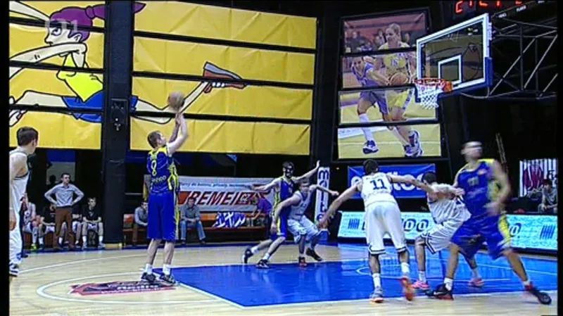Sestřih basketbalového utkání USK Praha - Opava