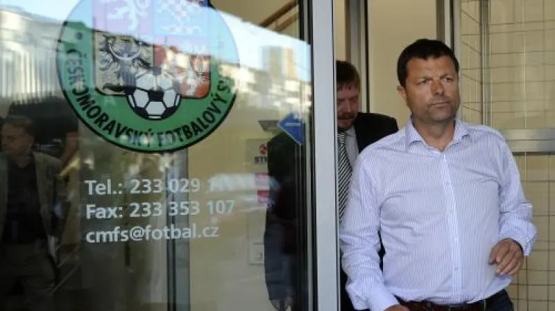 Předseda představenstva Sigmy Olomouc Josef Lébr po jednání disciplinární komise FAČR