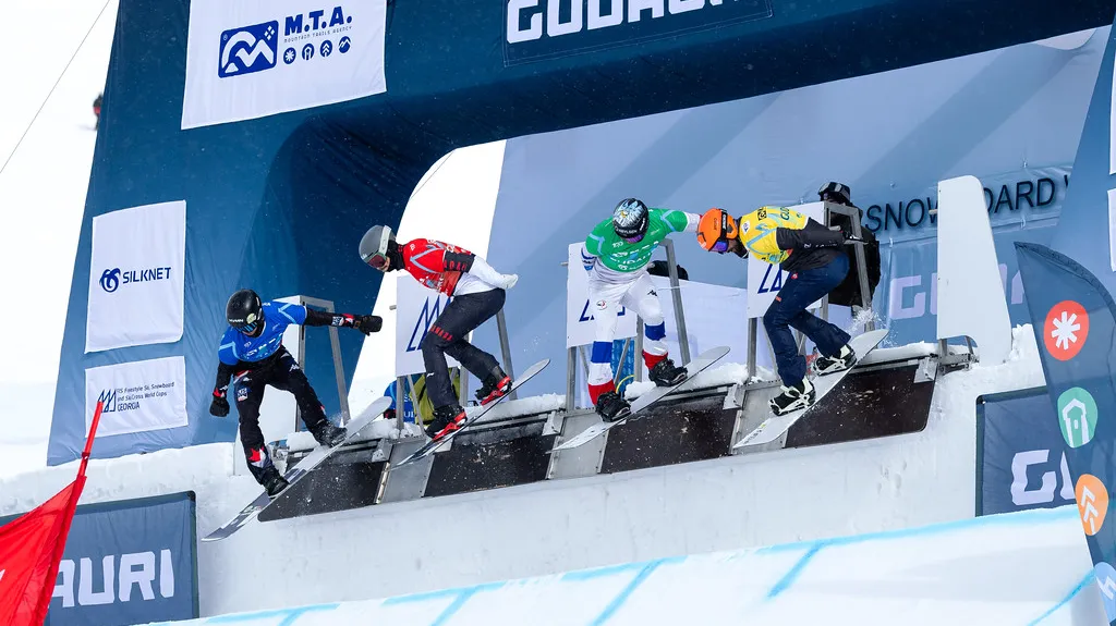 Snowboardcrossaři na SP v Gudauri