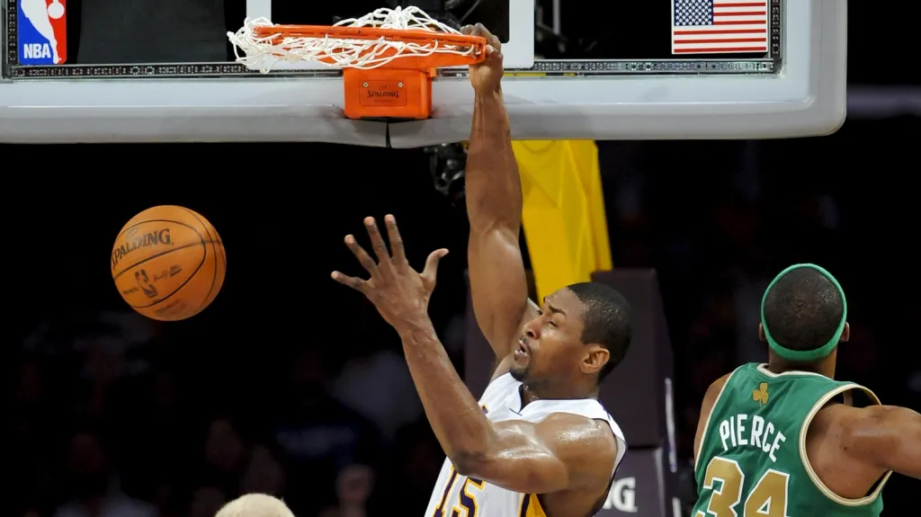 Utkání LA Lakers - Boston