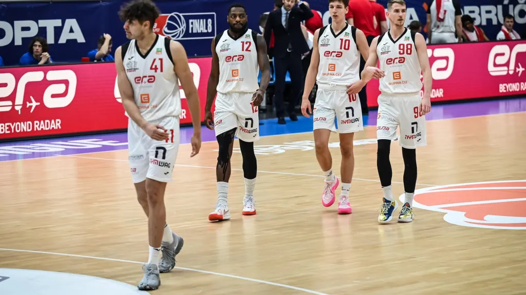 Basketbalisté Nymburku