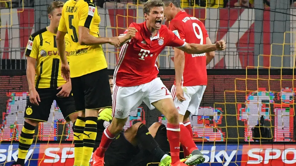 Thomas Müller se raduje ze vstřelené branky