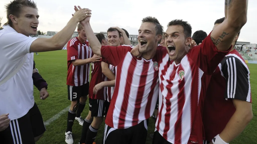 Radost hráčů Žižkova z postupu