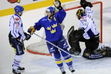 Švédové porazili Finsko 5:4