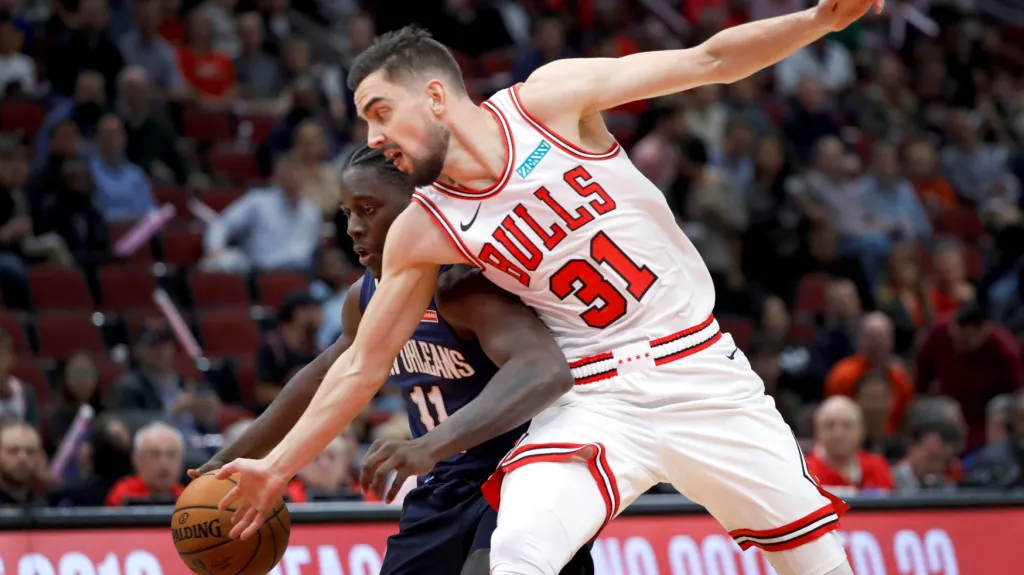 Tomáš Satoranský v dresu Chicaga Bulls