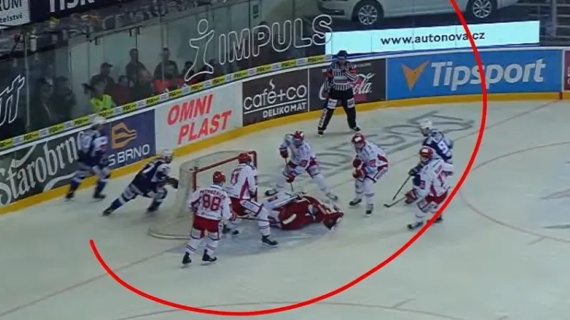 El. tužka: Bartejsova úvodní branka po dorážce