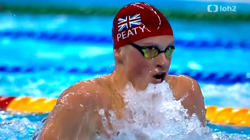 Světový rekord Adama Peatyho na 100 m prsa