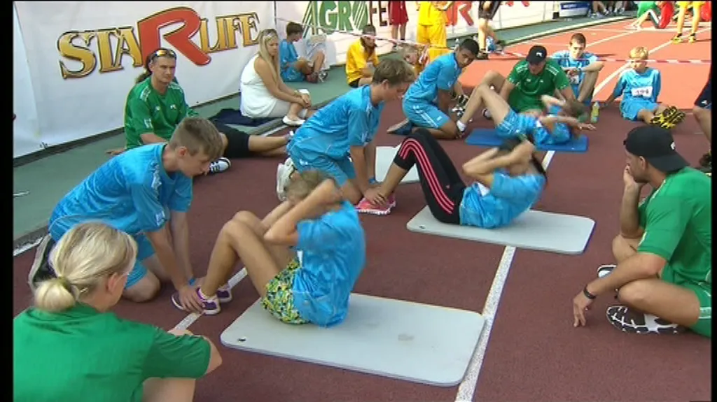 Sportující děti přišla povzbudit i Dana Zátopková