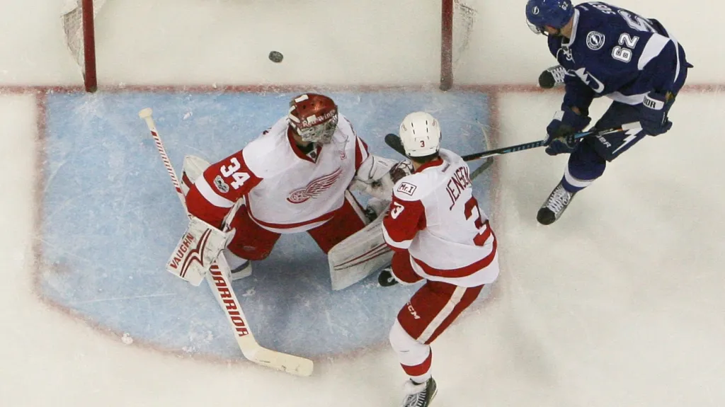 Andrej Šustr skóruje