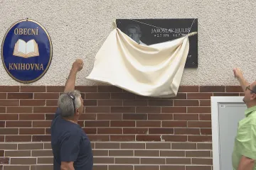 V Čimelicích odhalili pamětní desku Jaroslavu Hulešovi