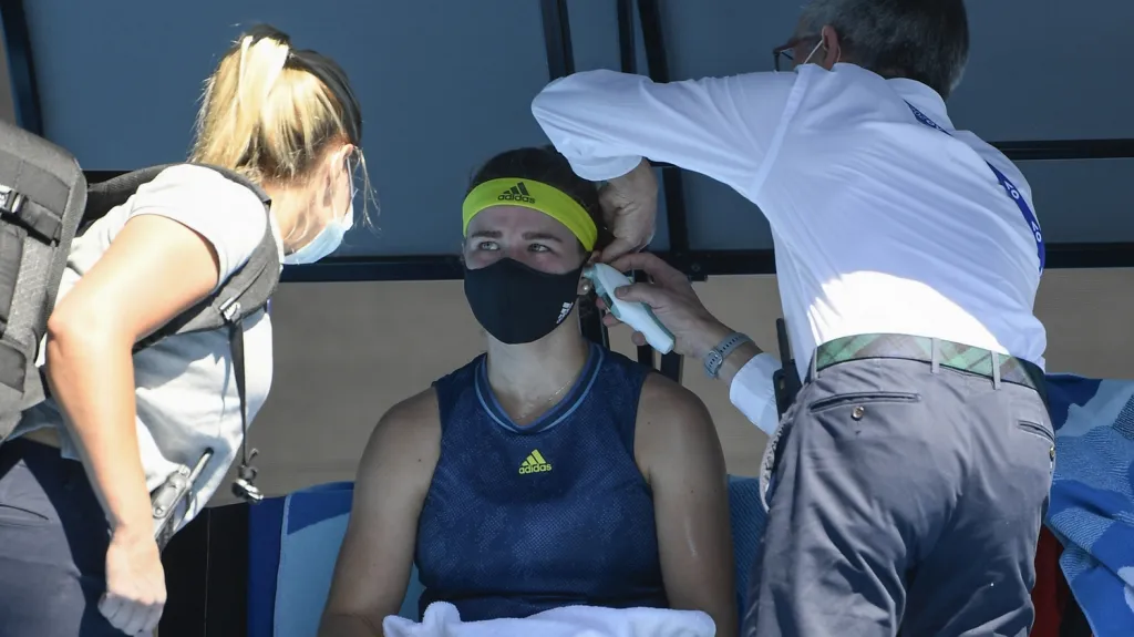 Karolína Muchová v péči lékařů