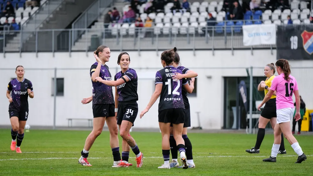 Radost fotbalistek pražské Slavie