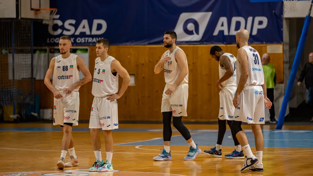 Basketbalisté NH Ostravy