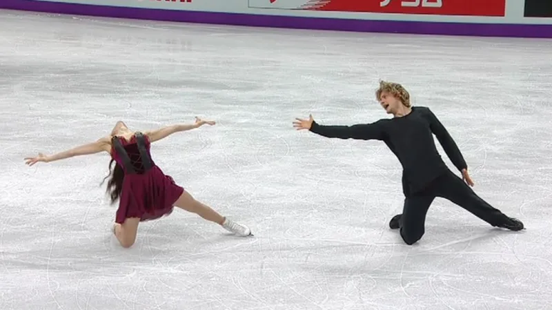 Davisová s Whitem podruhé mistry světa