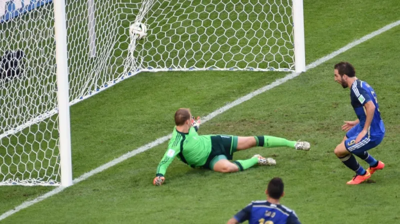 Higuaínův neuznaný gól