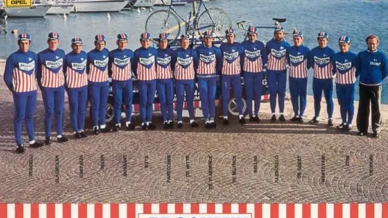 Dresy stáje Brooklyn Chewing Gum