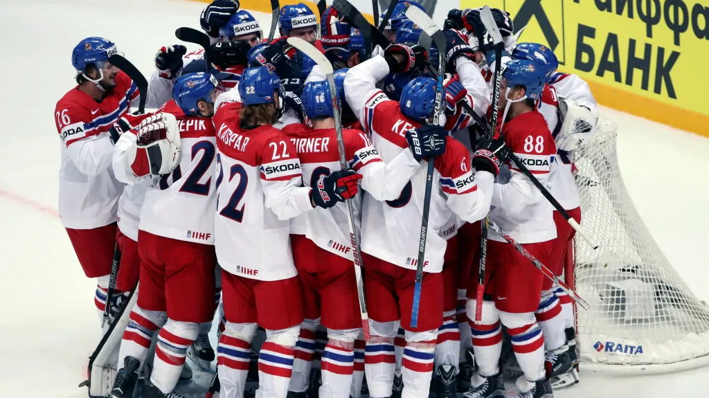 Slavící čeští hokejisté