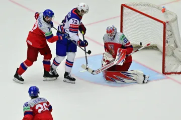 Karel Vejmelka čelí tlaku Američanů