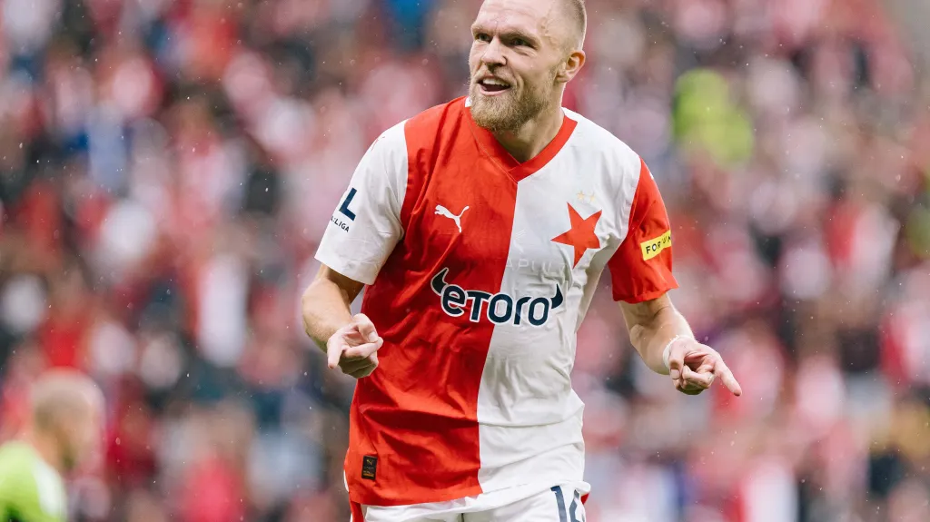 Mick van Buren v dresu pražské Slavie