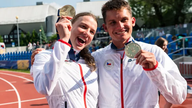 Křenková s Vlachem vyhráli smíšenou štafetu na ME