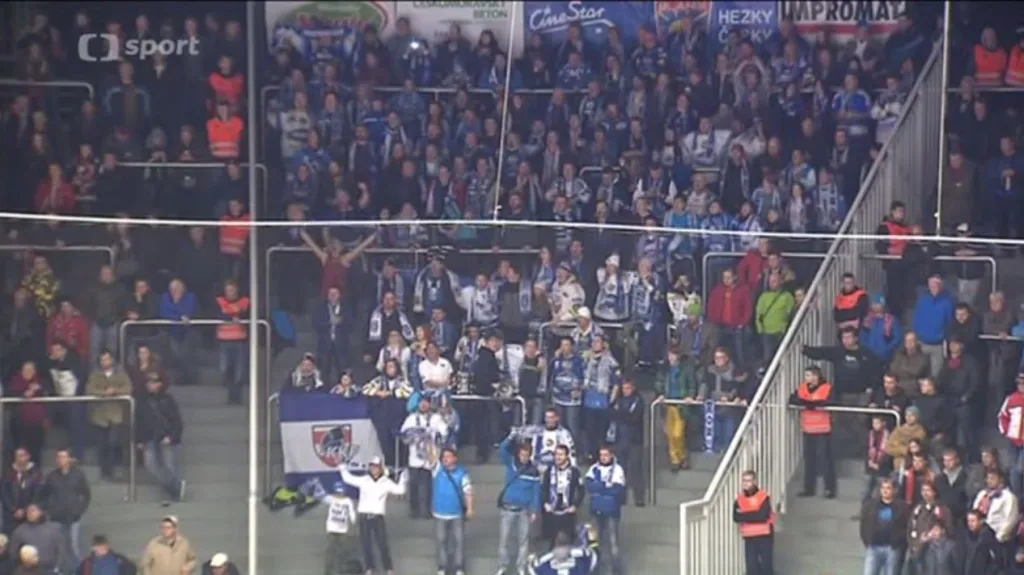 Fanoušci Komety narazili v Hradci Králové na problémy s pořadateli