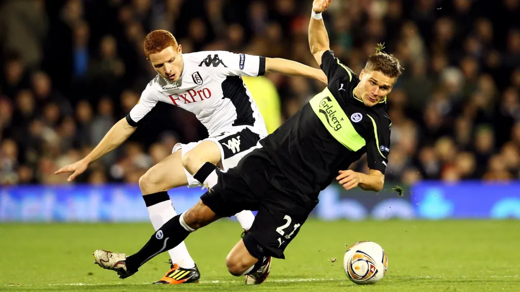 Marcel Gecov v akci za Fulham