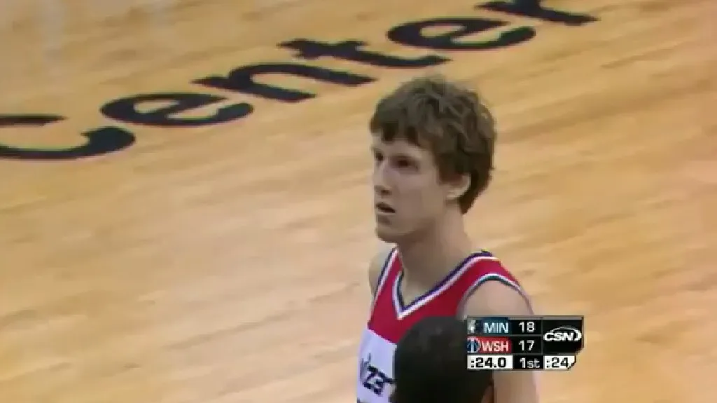 Jan Veselý při premiéře v NBA