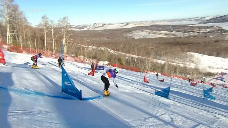 Finále mužského závodu SP ve snowboardingu v paralelním slalomu v Bannoje