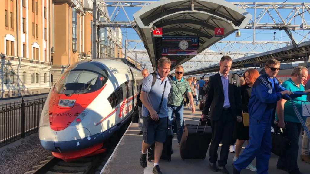 Rychlovlak Sapsan v Petrohradu