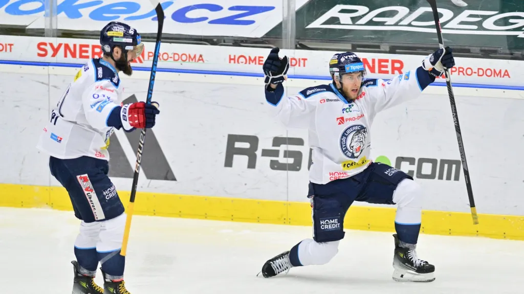 Jakub Rychlovský slaví gól