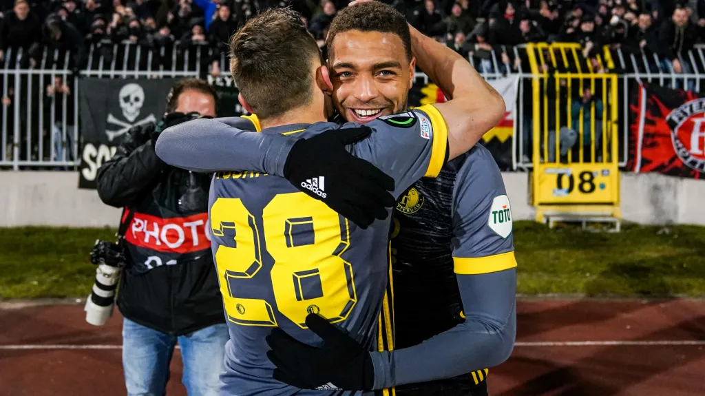 Slavící fotbalisté Feyenoordu