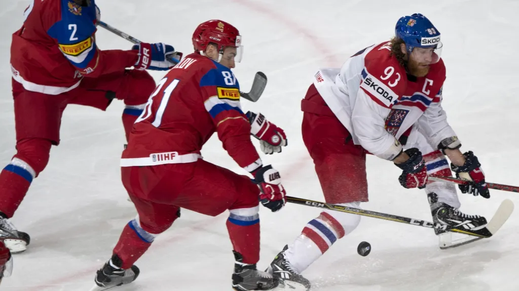 Jakub Voráček v utkání s Ruskem
