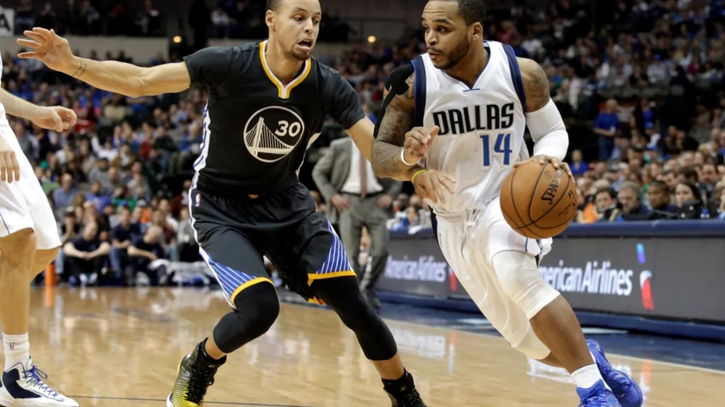 Utkání Dallas - Golden State