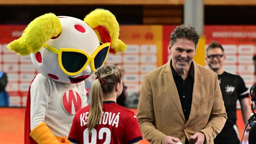 Jaromír Jágr na utkání české reprezentace florbalistek v Brně