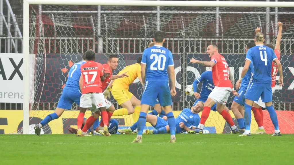 Fotbalisté Brna si poradili s Libercem