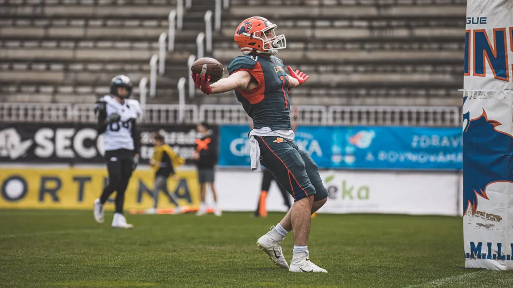 Running back Lions Adam Žouželka