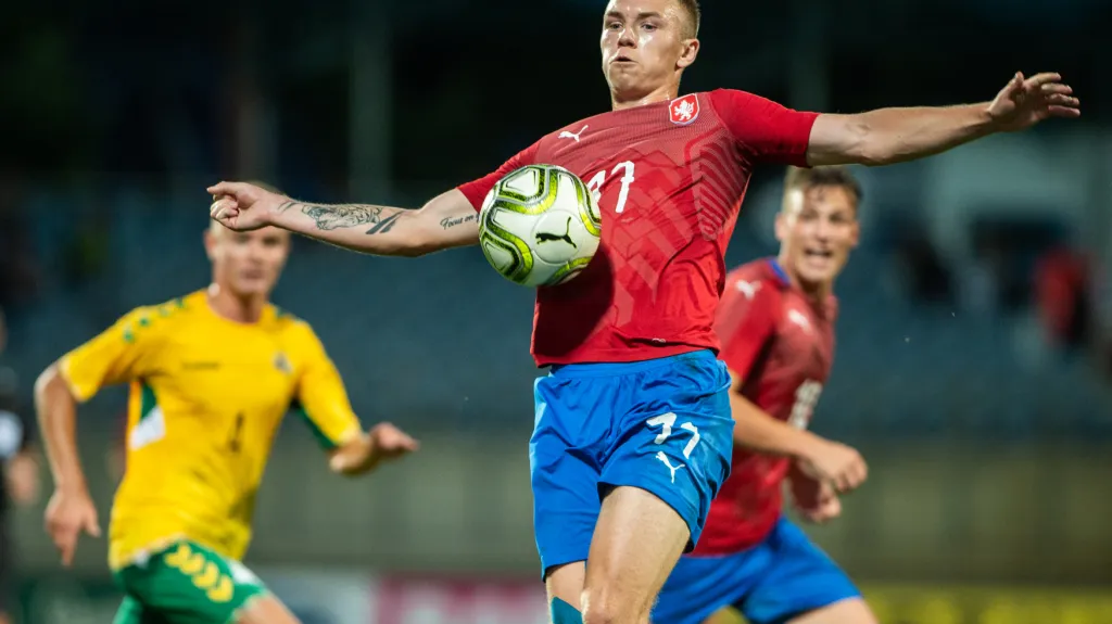 Jan Matoušek v utkání proti Litvě