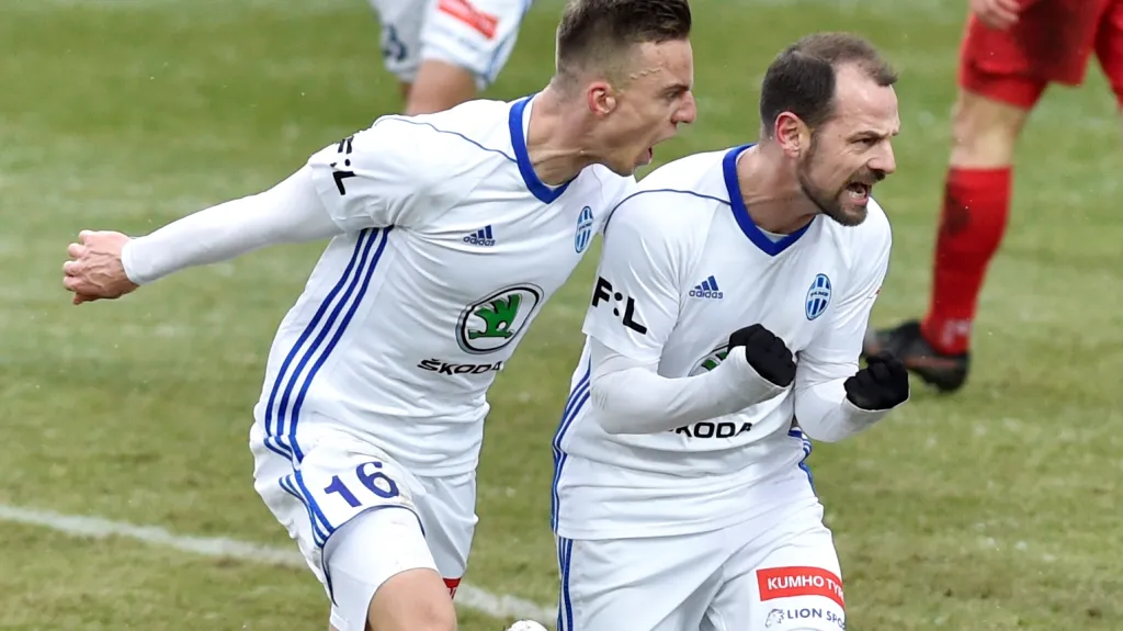 Marek Matějovský se raduje z gólu