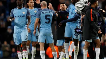 Slavící fotbalisté Manchesteru City