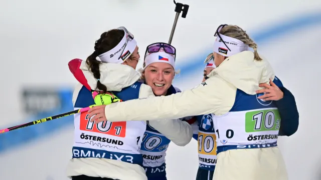 Záznam individuálního závodu biatlonistek v Östersundu